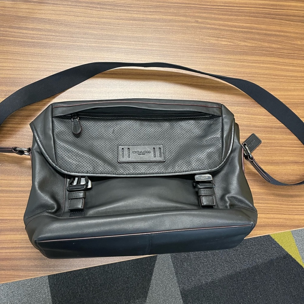 Black Leather COACH Messenger / Laptop Bag
